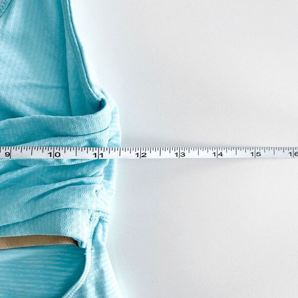 Lululemon Womens Racerback Cutout Yoga Tone It Active Tank Top Angel Blue Size 4 - Picture 5 of 5